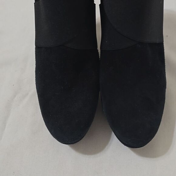 Stuart Weitzman | Kilgore black suede ankle boots 7.5 - Picture 3 of 12